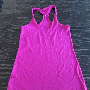 Lululemon tank